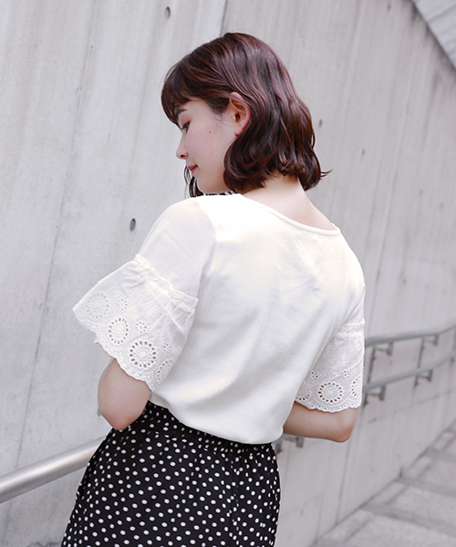 apres jour(アプレジュール)の「ハートネック袖レーストップス【ZOZOTOWN限定アイテム】(Tシャツ/カットソー・レディース・ブラック/ベージュ/オフホワイト・フリー)」の15枚目の写真