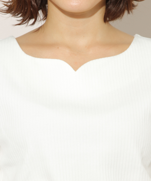 apres jour(アプレジュール)の「ハートネック袖レーストップス【ZOZOTOWN限定アイテム】(Tシャツ/カットソー・レディース・ブラック/ベージュ/オフホワイト・フリー)」の18枚目の写真