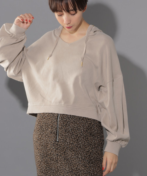 PAGEBOY(ページボーイ)の「VINTAGEユルパーカー(パーカー・レディース・チャコールグレー/アイボリー/サックスブルー・FREE)」の2枚目の写真