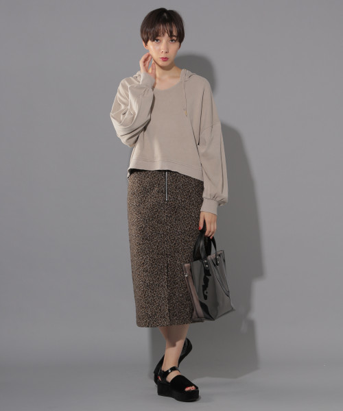 PAGEBOY(ページボーイ)の「VINTAGEユルパーカー(パーカー・レディース・チャコールグレー/アイボリー/サックスブルー・FREE)」の7枚目の写真