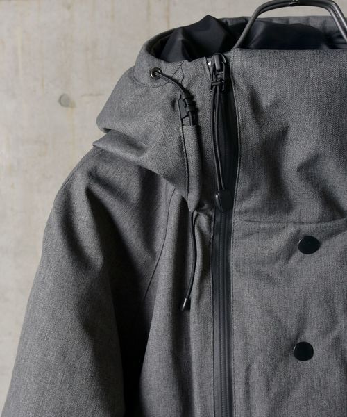 河田フェザー（カワダフェザー）の「SHIPS Days:河田フェザー フードダウンジャケット（ダウンジャケット/コート・メンズ・ネイビー/グレー・SMALL/MEDIUM/LARGE）」の10枚目の写真