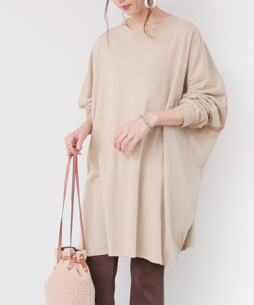 reca（レカ）の「ゆったりラフな着心地◆超ビッグシルエットカットソー（Tシャツ/カットソー・レディース・ブラック/ベージュ/アイボリー/ブラウン/ブルー系その他・FREE）」の4枚目の写真