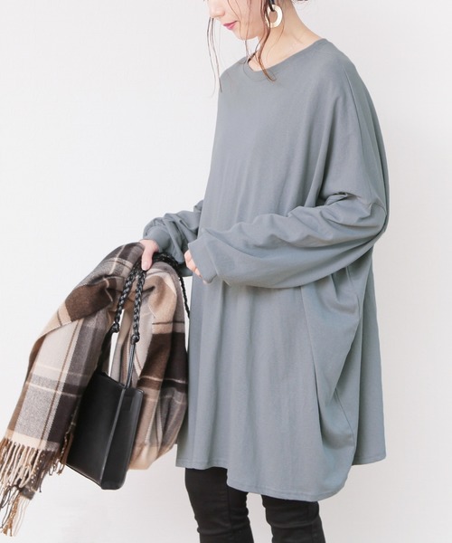 reca（レカ）の「ゆったりラフな着心地◆超ビッグシルエットカットソー（Tシャツ/カットソー・レディース・ブラック/ベージュ/アイボリー/ブラウン/ブルー系その他・FREE）」の5枚目の写真