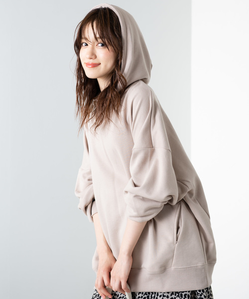 WEGO(ウィゴー)の「WEGO/デイリーカラールーズパーカー(パーカー・レディース・ホワイト/パープル/ピンク/杢グレー/ライトイエロー/ベージュ/ライトパープル・FREE)」の4枚目の写真