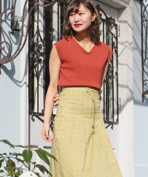 ASTORIA ODIER(アストリアオディール)の「【UVカット加工/接触冷感】バックリボン フレンチスリーブサマーニット(ニット/セーター)」|オレンジ