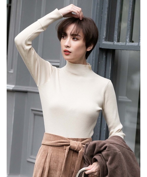 fifth（フィフス）の「ロールアップスリーブリブハイネック（ニット/セーター・レディース・ベージュ/ブルー/ブラウン・MEDIUM）」の2枚目の写真