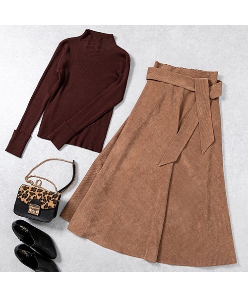 fifth（フィフス）の「ロールアップスリーブリブハイネック（ニット/セーター・レディース・ベージュ/ブルー/ブラウン・MEDIUM）」の20枚目の写真