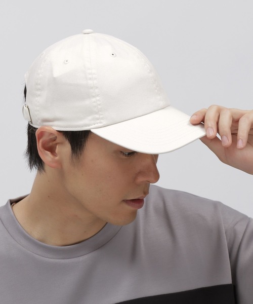 LAKOLE（ラコレ）の「【Newhattan/ニューハッタン】ツイルローキャップ / 878607（キャップ・レディース・ブラック/キャメル/ライトベージュ/ピンク×イエロー/ラベンダー/ロイヤルブルー/ピンク/グリーン/サックスブルー/チャコール/コーラル/ライトブルー/ブラウン系その他/オフホワイト/ダークオリーブ/ブラウン/ベージュ/ボルドー/ライトパープル/ライトグレー/ブルー・FREE）」の2枚目の写真