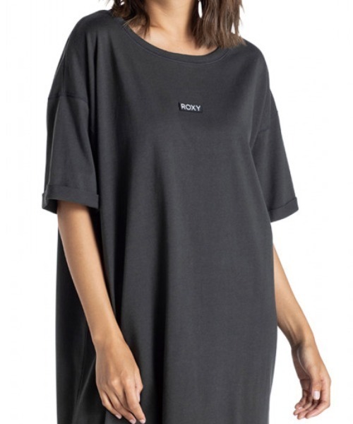 ROXY(ロキシー)の「SHE'S/ロキシー ワンピース ドロップショルダー ビッグシルエット(ワンピース・レディース・ホワイト/ブラック/パープル・SMALL/MEDIUM/LARGE)」の4枚目の写真