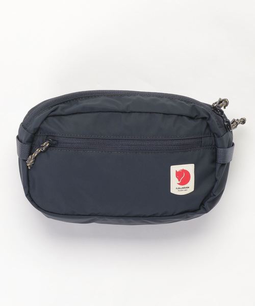 FJALL RAVEN （フェールラーベン）の「High Coast Hip Pack (FJALLRAVEN/フェールラーベン)（ボディバッグ/ウエストポーチ・メンズ・グリーン系その他/ピンク系その他5/ブルー/オレンジ/ダークベージュ/イエロー/モスグリーン/ダークブラック/グレー/ダークグレー/レンガ/ネイビー/グリーン/ブラック/マスタード・ONE SIZE）」の9枚目の写真