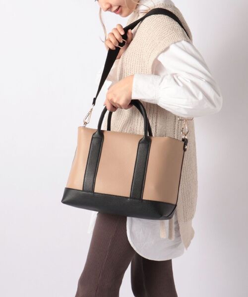 fredy repit（フレディレピ）の「フェイクレザーインポーチトートバッグ（トートバッグ・レディース・ブラック/キャメル・FREE）」の2枚目の写真