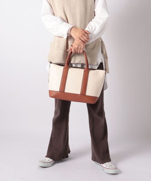 fredy repit（フレディレピ）の「フェイクレザーインポーチトートバッグ（トートバッグ・レディース・ブラック/キャメル・FREE）」の18枚目の写真