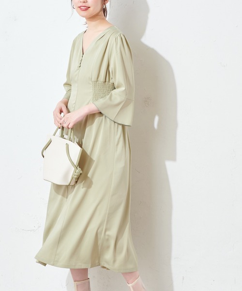 natural couture(ナチュラルクチュール)の「【WEB限定カラー有り】レトロ小花配色ワンピース(ワンピース・レディース・ミント/その他2/その他1/その他4/グレイッシュベージュ・FREE)」の1枚目の写真