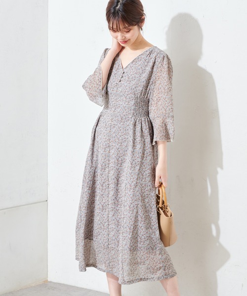 natural couture(ナチュラルクチュール)の「【WEB限定カラー有り】レトロ小花配色ワンピース(ワンピース・レディース・ミント/その他2/その他1/その他4/グレイッシュベージュ・FREE)」の11枚目の写真
