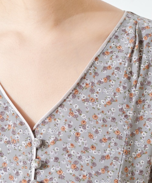 natural couture(ナチュラルクチュール)の「【WEB限定カラー有り】レトロ小花配色ワンピース(ワンピース・レディース・ミント/その他2/その他1/その他4/グレイッシュベージュ・FREE)」の15枚目の写真
