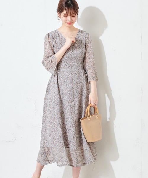 natural couture(ナチュラルクチュール)の「【WEB限定カラー有り】レトロ小花配色ワンピース(ワンピース・レディース・ミント/その他2/その他1/その他4/グレイッシュベージュ・FREE)」の12枚目の写真