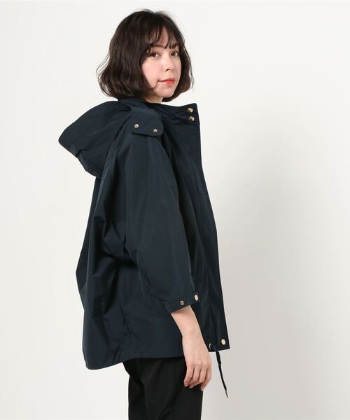 WOOLRICH（ウールリッチ）の「WOOLRICH / "ANORAK" ケープ型ブルゾン（マウンテンパーカー・レディース・ネイビー/カーキ・X-SMALL）」の6枚目の写真