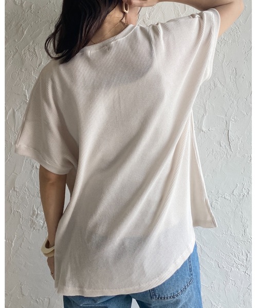 She's Closet（シーズクローゼット）の「深Vネックワッフルサイドスリットプルオーバー半袖Tシャツ（Tシャツ/カットソー・レディース・アイボリー/ブルーグレー/モカ・FREE）」の8枚目の写真