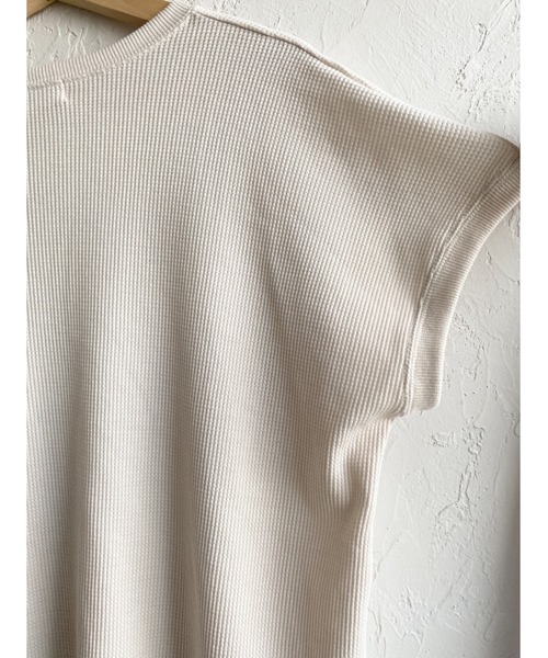 She's Closet（シーズクローゼット）の「深Vネックワッフルサイドスリットプルオーバー半袖Tシャツ（Tシャツ/カットソー・レディース・アイボリー/ブルーグレー/モカ・FREE）」の13枚目の写真