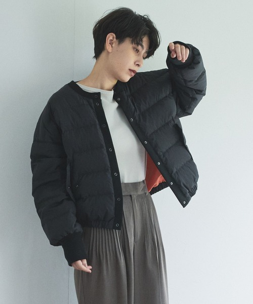 audrey and john wad（オードリーアンドジョンワッド）の「【Audrey and John Wad】ノーカラーショートダウンブルゾン（ダウンジャケット/コート・レディース・ホワイト/ブラック/カーキ/グレイッシュブルー・FREE）」の19枚目の写真