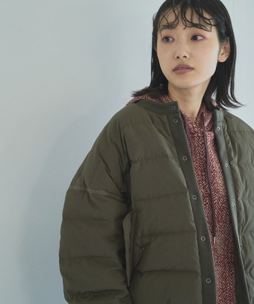 audrey and john wad（オードリーアンドジョンワッド）の「【Audrey and John Wad】ノーカラーショートダウンブルゾン（ダウンジャケット/コート・レディース・ホワイト/ブラック/カーキ/グレイッシュブルー・FREE）」の15枚目の写真