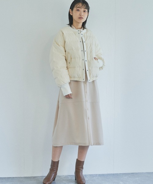 audrey and john wad（オードリーアンドジョンワッド）の「【Audrey and John Wad】ノーカラーショートダウンブルゾン（ダウンジャケット/コート・レディース・ホワイト/ブラック/カーキ/グレイッシュブルー・FREE）」の18枚目の写真