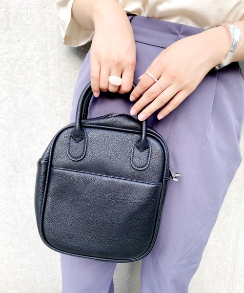 nemne store（ネンネストア）の「星が光るスクエアミニボストンバッグ（ボストンバッグ・レディース・ライトグレー/ブラック/アイボリー・フリー）」の17枚目の写真