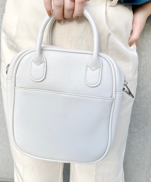 nemne store（ネンネストア）の「星が光るスクエアミニボストンバッグ（ボストンバッグ・レディース・ライトグレー/ブラック/アイボリー・フリー）」の21枚目の写真