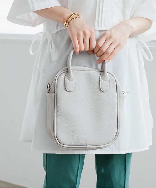 nemne store（ネンネストア）の「星が光るスクエアミニボストンバッグ（ボストンバッグ・レディース・ライトグレー/ブラック/アイボリー・フリー）」の13枚目の写真