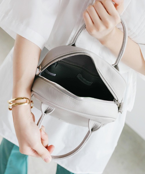 nemne store（ネンネストア）の「星が光るスクエアミニボストンバッグ（ボストンバッグ・レディース・ライトグレー/ブラック/アイボリー・フリー）」の14枚目の写真