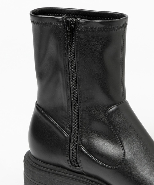 GLOBAL WORK（グローバルワーク）の「らくっション厚底ストレッチ/215700（ブーツ・レディース・アイボリー/ブラック・SMALL/MEDIUM/LARGE）」の12枚目の写真