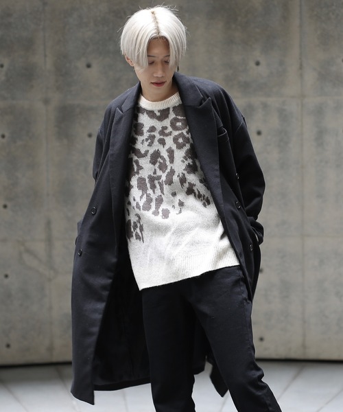 G.O.C（ジーオーシー）の「オーバーサイズピークドラペルチェスターコート（チェスターコート・メンズ・グレー/ブラック・MEDIUM/LARGE）」の5枚目の写真