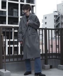 G.O.C（ジーオーシー）の「オーバーサイズピークドラペルチェスター