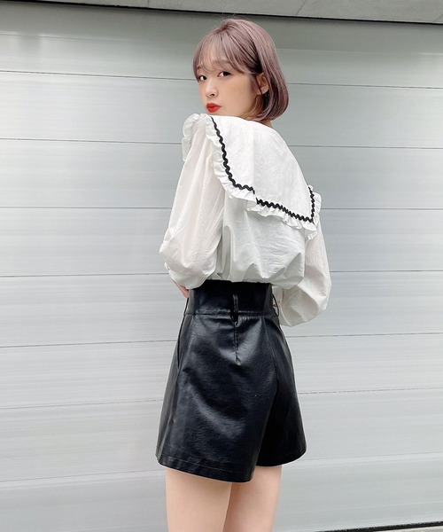 Voyage titty&Co.PETIT（ボヤージュティティアンドコープチ）の「【Voyage titty&Co. PETIT】フェイクレザーショーパン（その他パンツ・レディース・ブラック/ブラウン/モカ・SMALL/MEDIUM）」の4枚目の写真