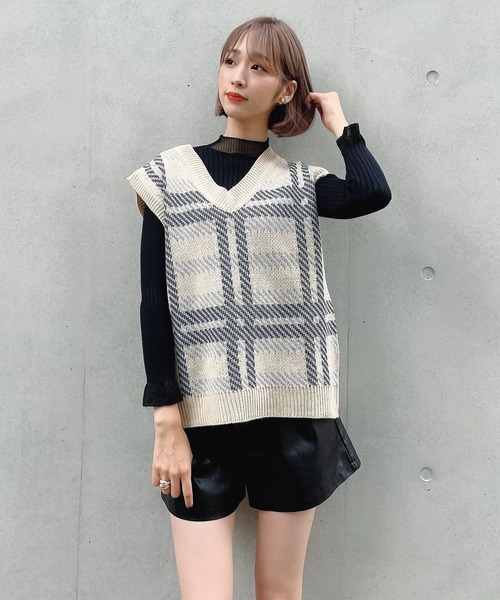 Voyage titty&Co.PETIT（ボヤージュティティアンドコープチ）の「【Voyage titty&Co. PETIT】フェイクレザーショーパン（その他パンツ・レディース・ブラック/ブラウン/モカ・SMALL/MEDIUM）」の17枚目の写真