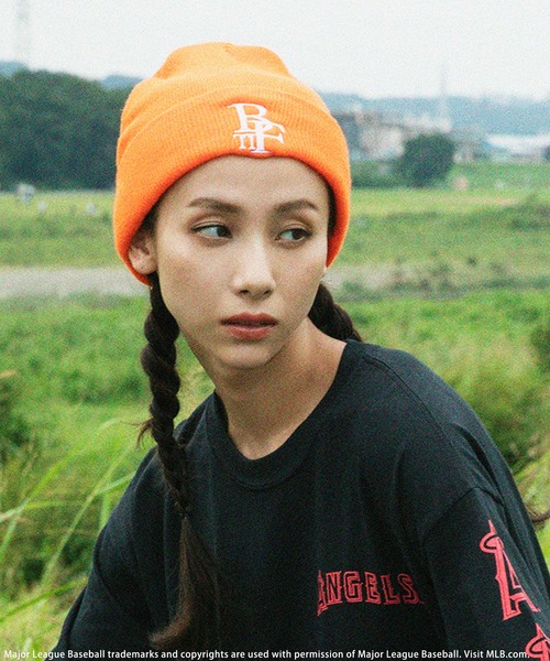 BACK TO THE FIELD（バック トゥー ザ フィールド）の「ＢＴＴＦ刺繍ビーニー（ニットキャップ/ビーニー・レディース・ブラック/オレンジ/ベージュ・FREE）」の3枚目の写真