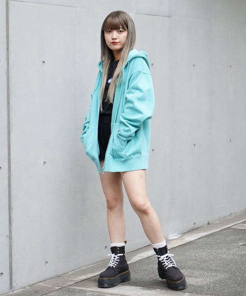 X-girl（エックスガール）の「PIGMENT DYED ZIP UP SWEAT HOODIE