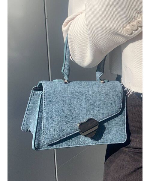 EMODA（エモダ）の「クリップアイコンバッグ（ハンドバッグ・レディース・ブラック/ベージュ/ブルー/キャメル/その他1/その他・FREE）」の4枚目の写真