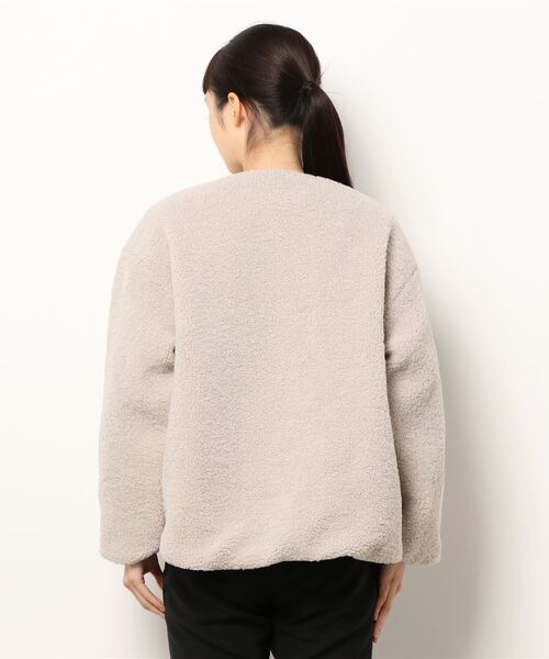 Lugnoncure(ルノンキュール)の「ボアキルトリバーシブルショートブルゾン(ブルゾン・レディース・グレー/オフホワイト/チャコール・フリ-)」の4枚目の写真