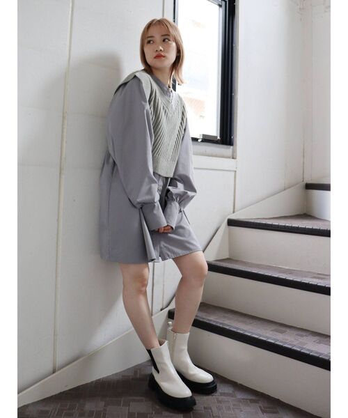 MURUA（ムルーア）の「Ｖネックベストレイヤードミニワンピース【2way セットアイテム】（ワンピース・レディース・ホワイト/ベージュ/ブルー・FREE）」の13枚目の写真