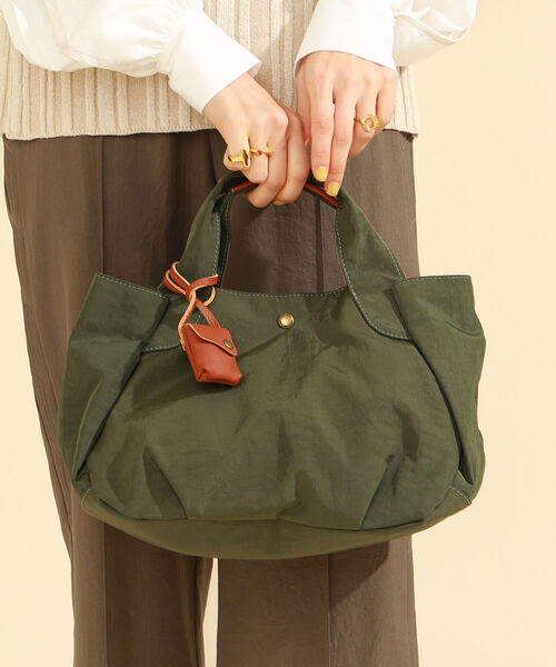 Ray BEAMS(レイビームス)の「【WEB限定】toleur / ナイロン トート(トートバッグ・レディース・ブラック/グリーン系その他5・ONE SIZE)」の8枚目の写真