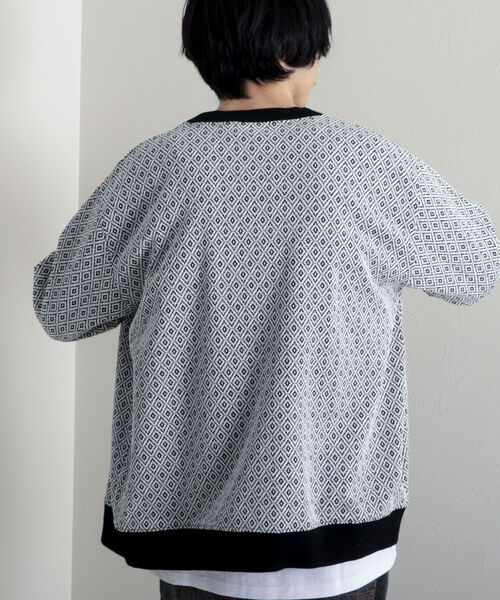 GLOSTER(グロスター)の「【GLOSTER/グロスター】ジオメトリックジャガードカーディガン(カーディガン/ボレロ・メンズ・ホワイト系その他/グレー系その他/グリーン系その他・MEDIUM/LARGE)」の5枚目の写真