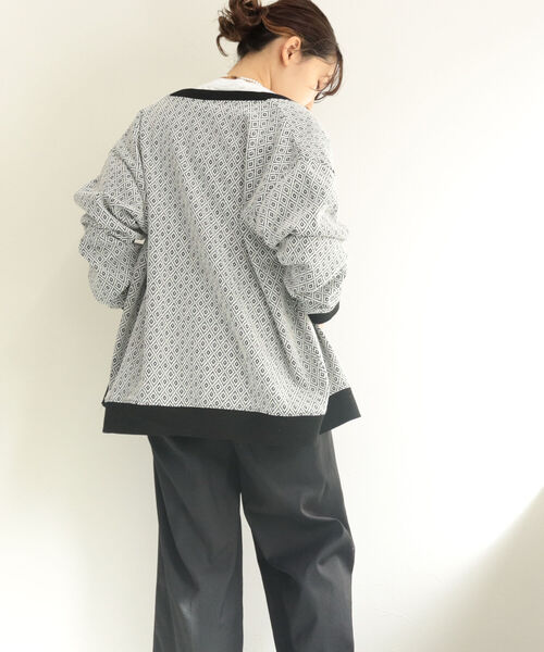 GLOSTER(グロスター)の「【GLOSTER/グロスター】ジオメトリックジャガードカーディガン(カーディガン/ボレロ・メンズ・ホワイト系その他/グレー系その他/グリーン系その他・MEDIUM/LARGE)」の9枚目の写真