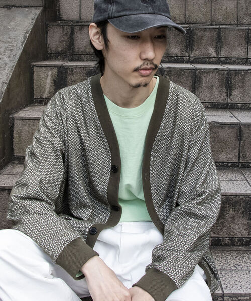 GLOSTER(グロスター)の「【GLOSTER/グロスター】ジオメトリックジャガードカーディガン(カーディガン/ボレロ・メンズ・ホワイト系その他/グレー系その他/グリーン系その他・MEDIUM/LARGE)」の12枚目の写真