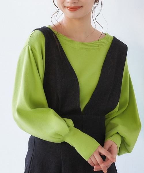 mysty woman（ミスティウーマン）の「【多色展開】ボリュームスリーブボートネックニット 273521（ニット/セーター・レディース・ブラック/ピンク/イエロー/ブルー/ライトグリーン/アイボリー/モカ/ラベンダー・FREE）」の5枚目の写真