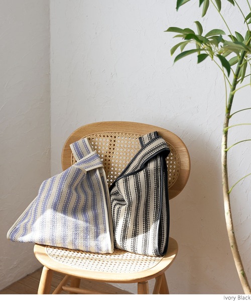 coca（coca）（コカ）の「ストライプジュートショッパーバッグ（トートバッグ・レディース・ブラック/アイボリー・ONE SIZE）」の4枚目の写真