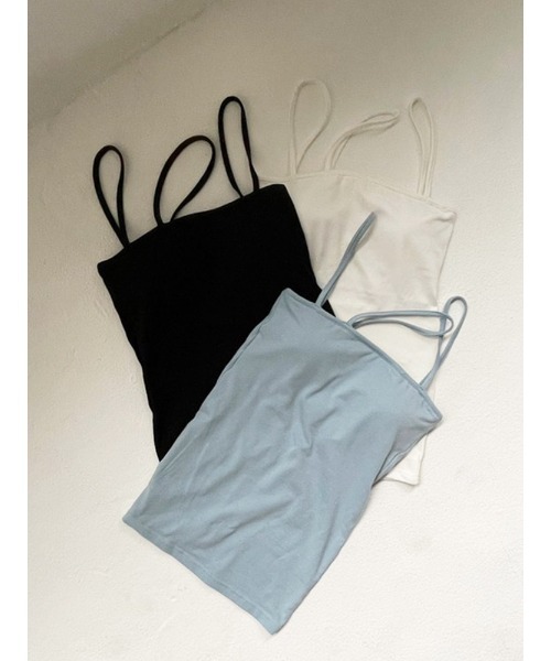 ENVYM（アンビー）の「イレギュラーストラップキャミ（キャミソール・レディース・ホワイト/ブルー/ブラック・FREE）」の4枚目の写真