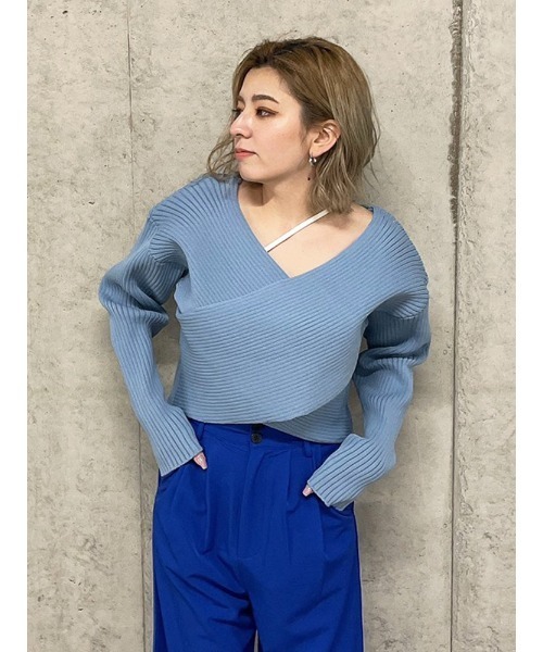 ENVYM（アンビー）の「イレギュラーストラップキャミ（キャミソール・レディース・ホワイト/ブルー/ブラック・FREE）」の9枚目の写真