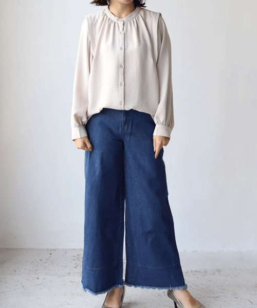 REAL CUBE(リアルキューブ)の「前後2wayショルダータックとろみブラウス(シャツ/ブラウス・レディース・ブラック/グレイッシュベージュ・M/L)」の14枚目の写真