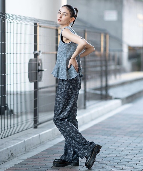 X-girl（エックスガール）の「MELANGE SWEAT TANK TOP（タンクトップ・レディース・アッシュ/ライトブルー/ブラウン・M/S）」の9枚目の写真